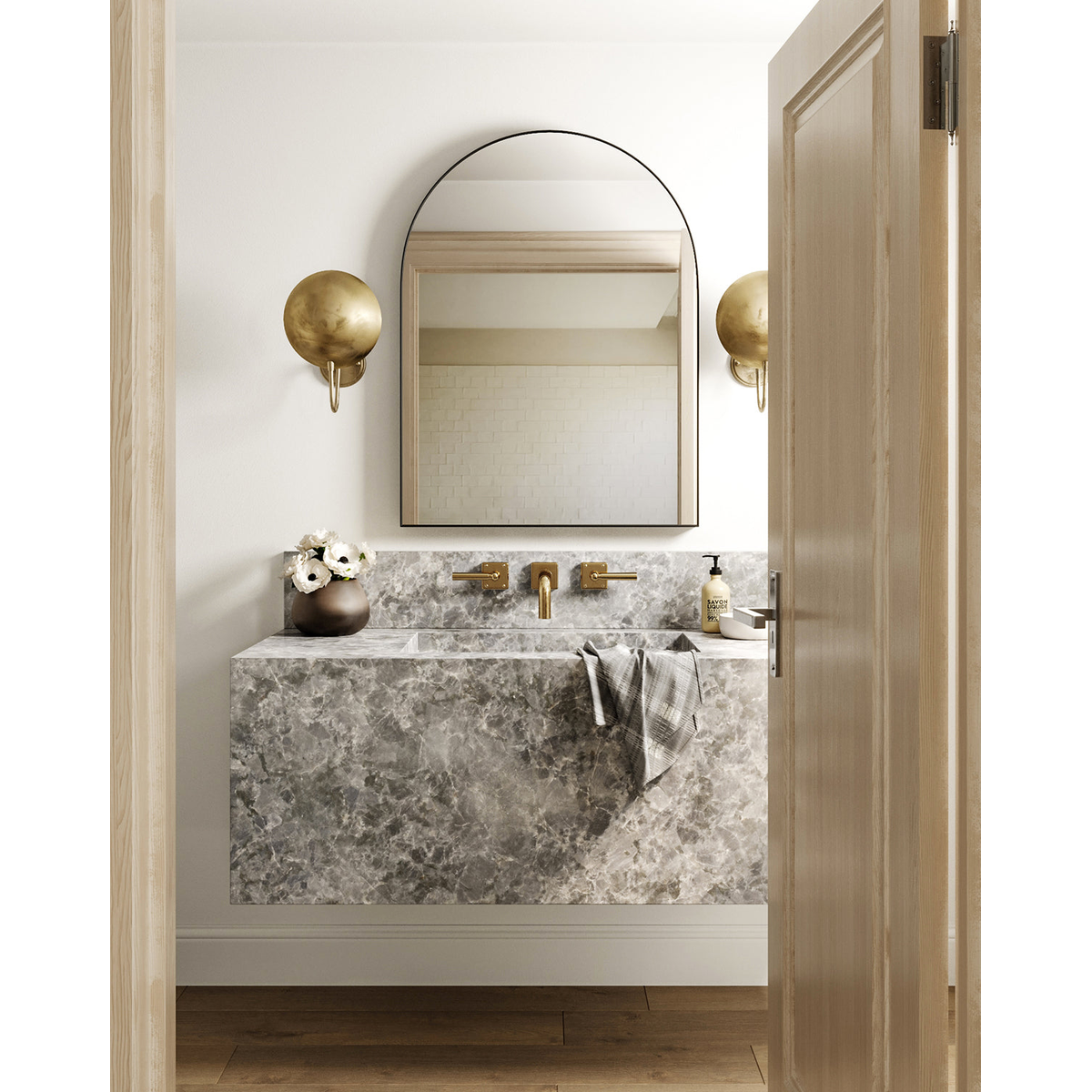 Aldorno Sconce