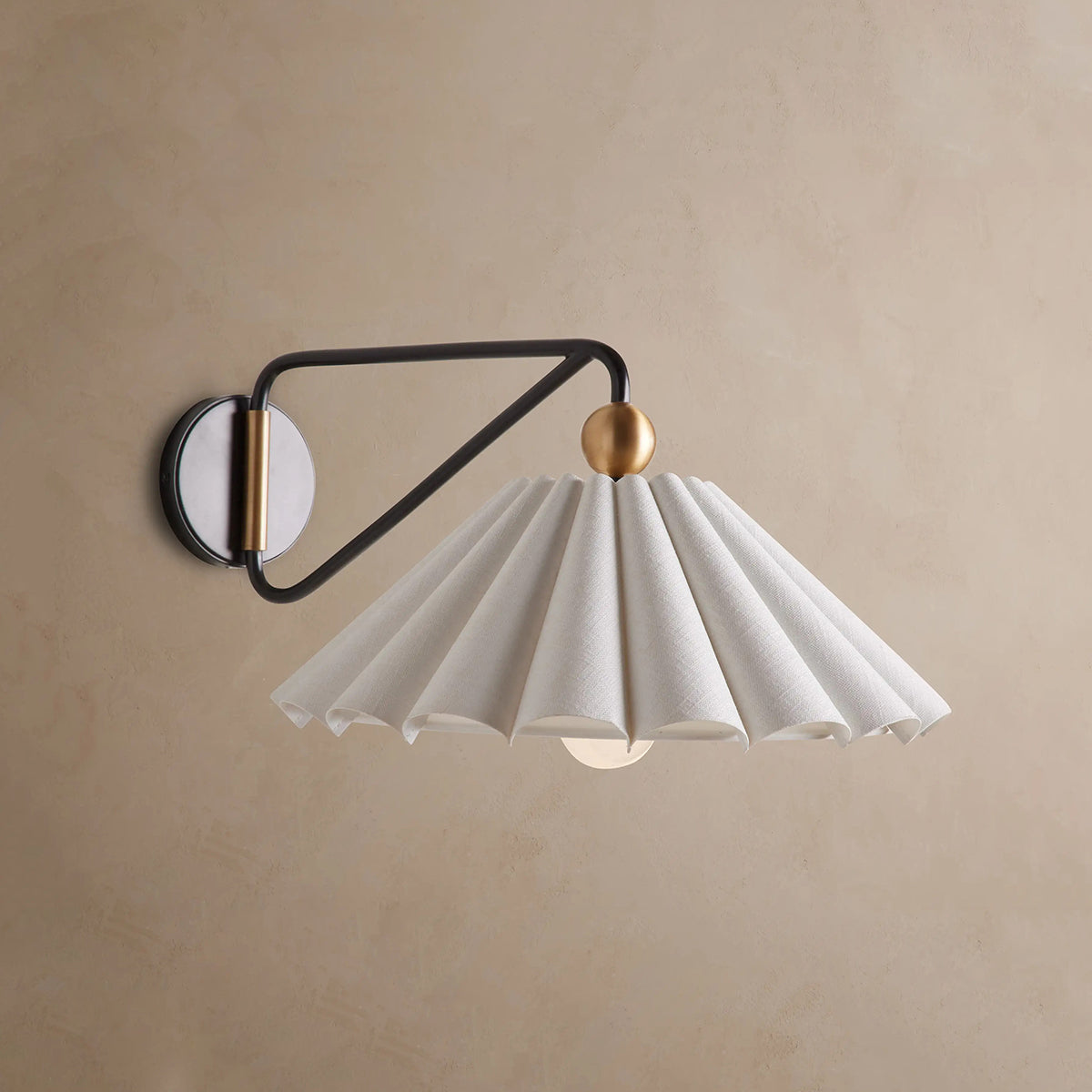 Haylen Sconce