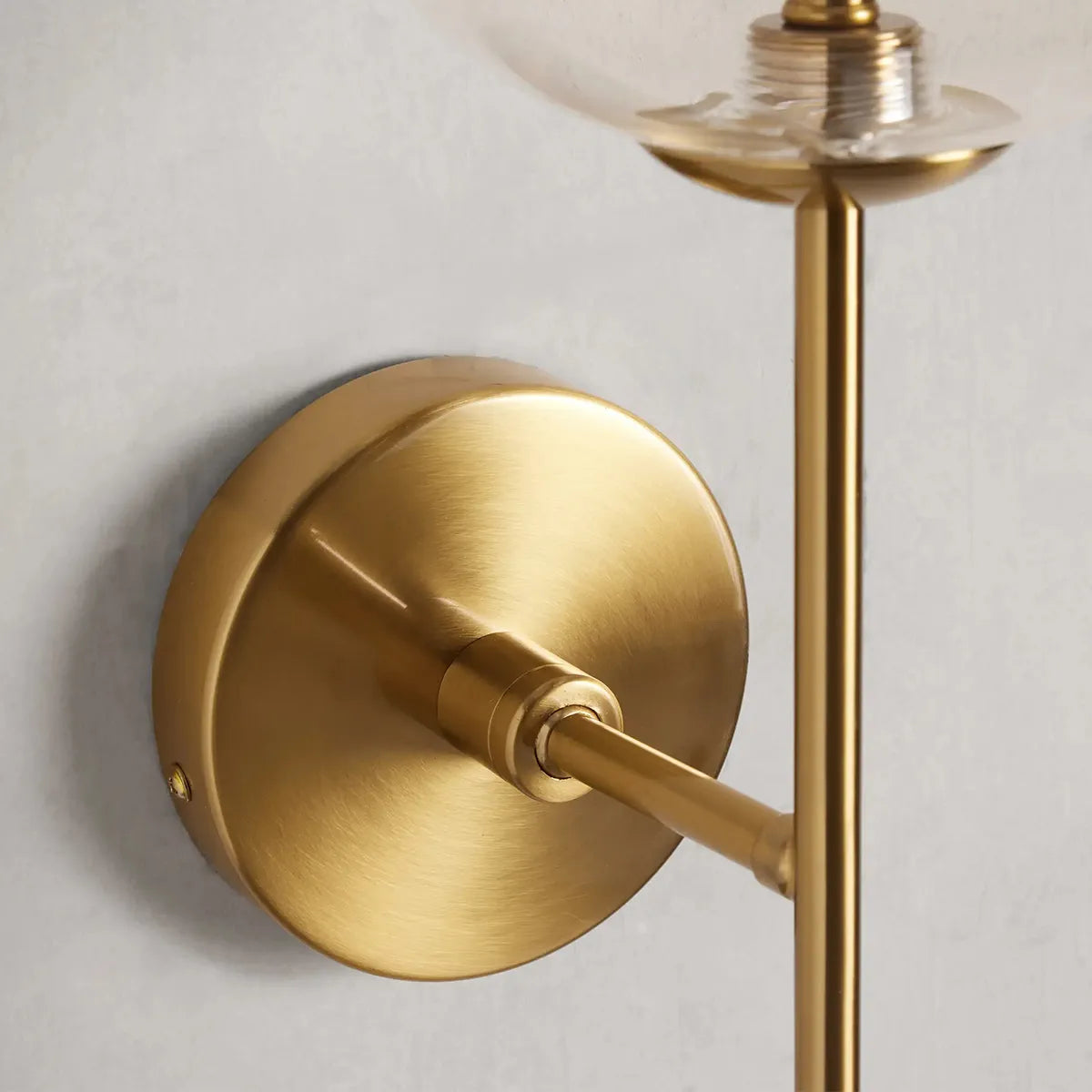 Roscoe Sconce